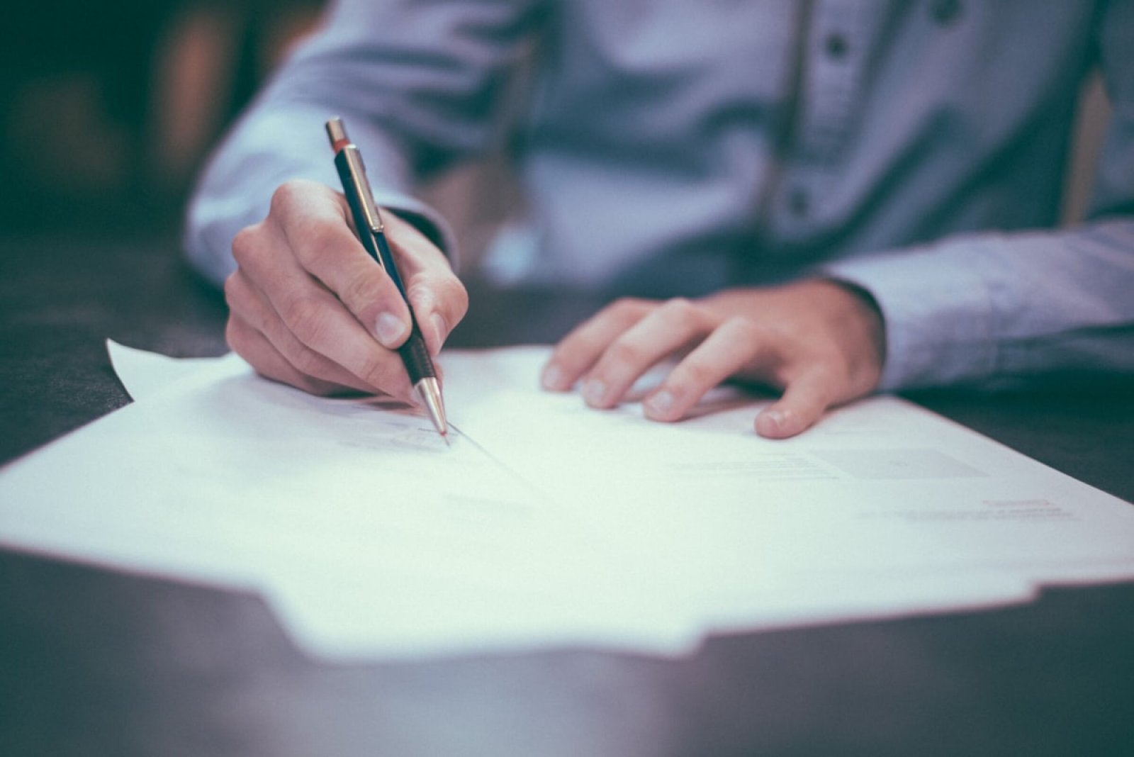 خدمات قانونية على موقع مكتب محاماة
