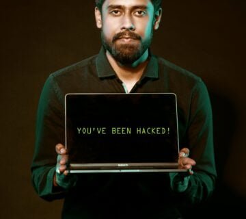 إستخدام الذكاء الإصطناعي Ai  في التسويق الرقمي ،تصميم موقع ويب لشركة شنط و حقائب