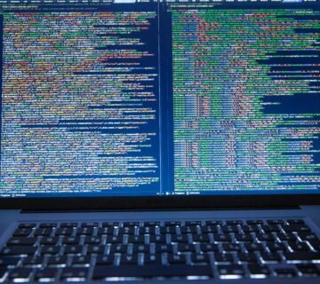 كيف يمكنني تصميم موقع الكتروني شخصي؟،كيفية دمج الذكاء الاصطناعي في موقع الويب